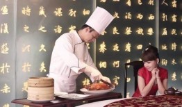 十三妹舅舅爆料视频播放,十三妹背后惊人真相，视频播放引发热议